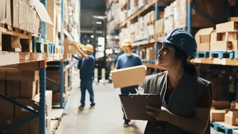 Warehouse-Storeperson-02